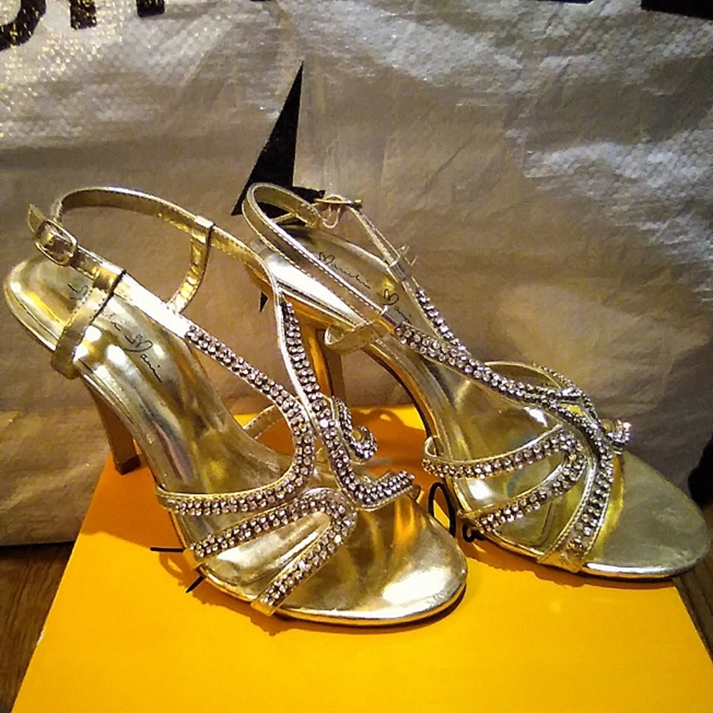 Women's Size 6 Heels